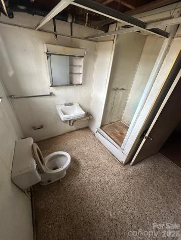 626 Willowbrook Lane Winston Salem NC 27104