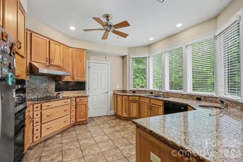 621 Crystal Bay Drive Denton NC 27239
