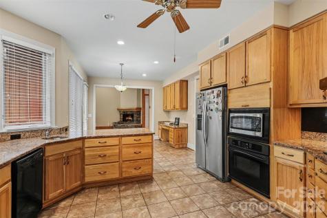 621 Crystal Bay Drive Denton NC 27239