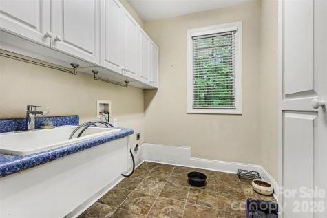 621 Crystal Bay Drive Denton NC 27239
