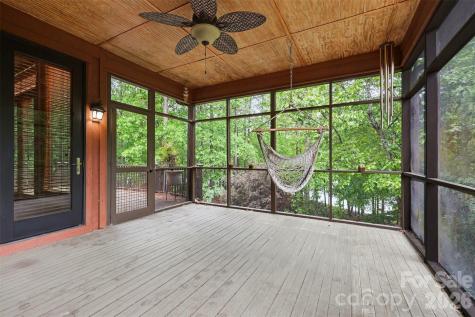 621 Crystal Bay Drive Denton NC 27239
