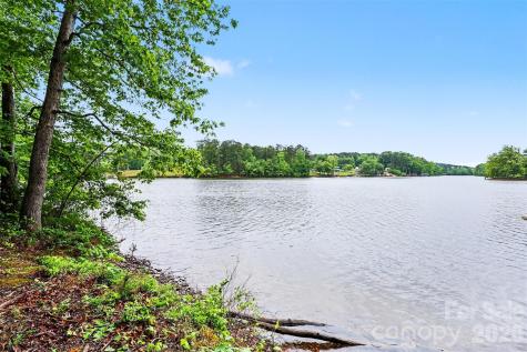 621 Crystal Bay Drive Denton NC 27239