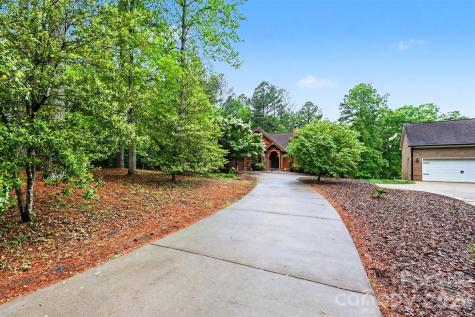 621 Crystal Bay Drive Denton NC 27239
