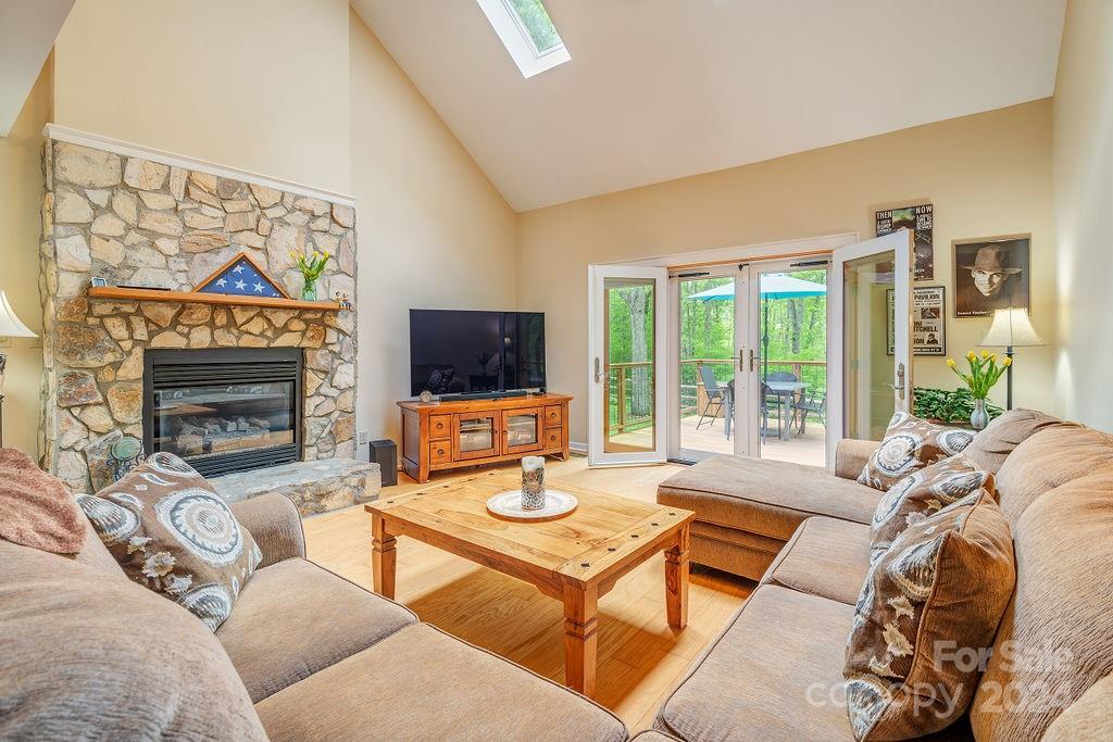 42 Merrell Road Leicester NC 28748