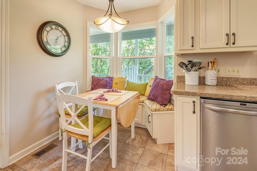 42 Merrell Road Leicester NC 28748