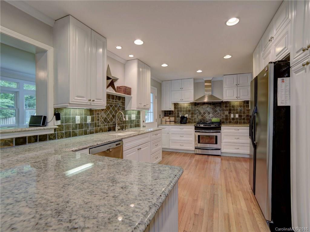 5543 Robinhood Road Charlotte NC 28211