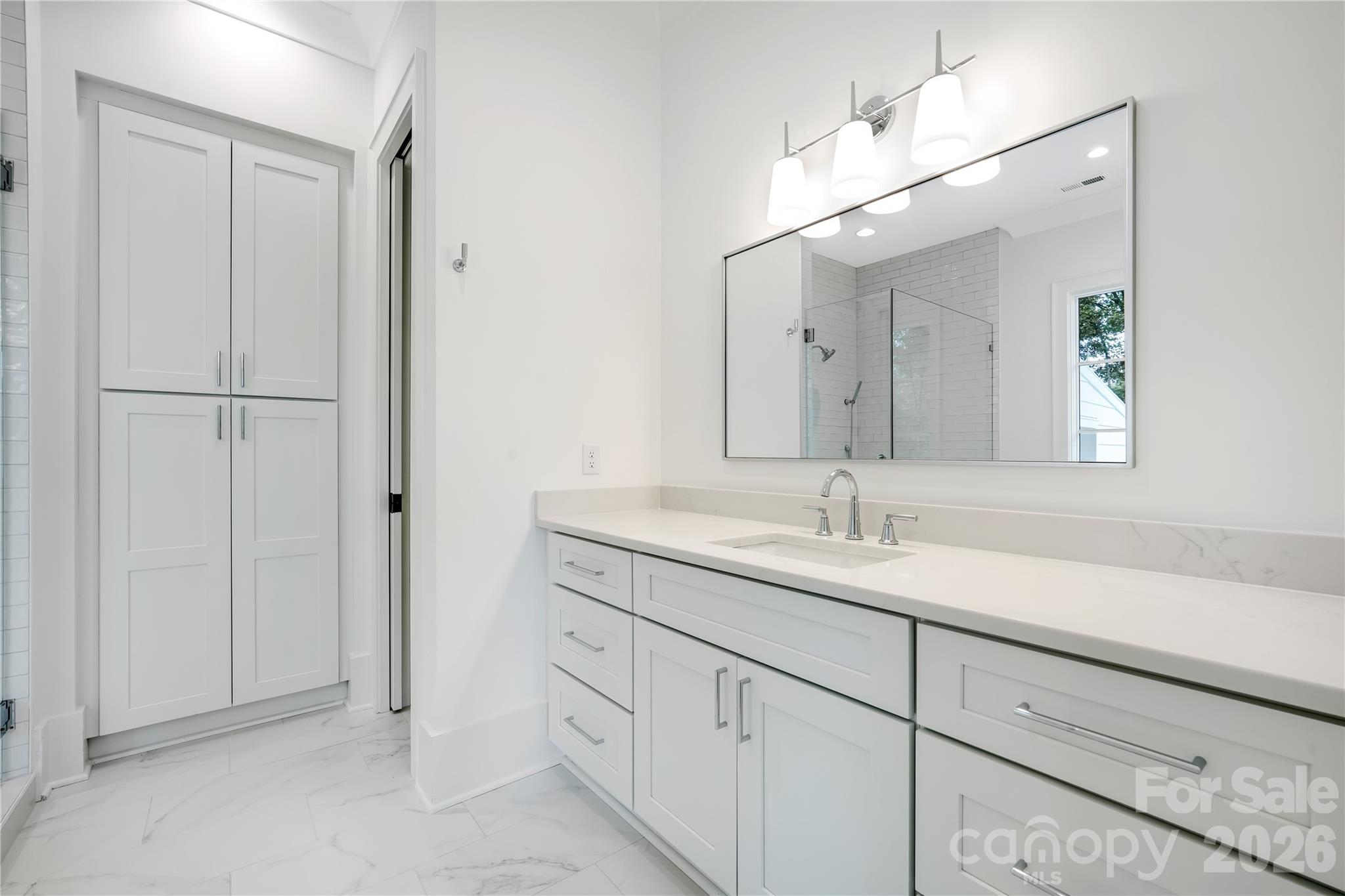 5035 Gilchrist Road Charlotte NC 28211