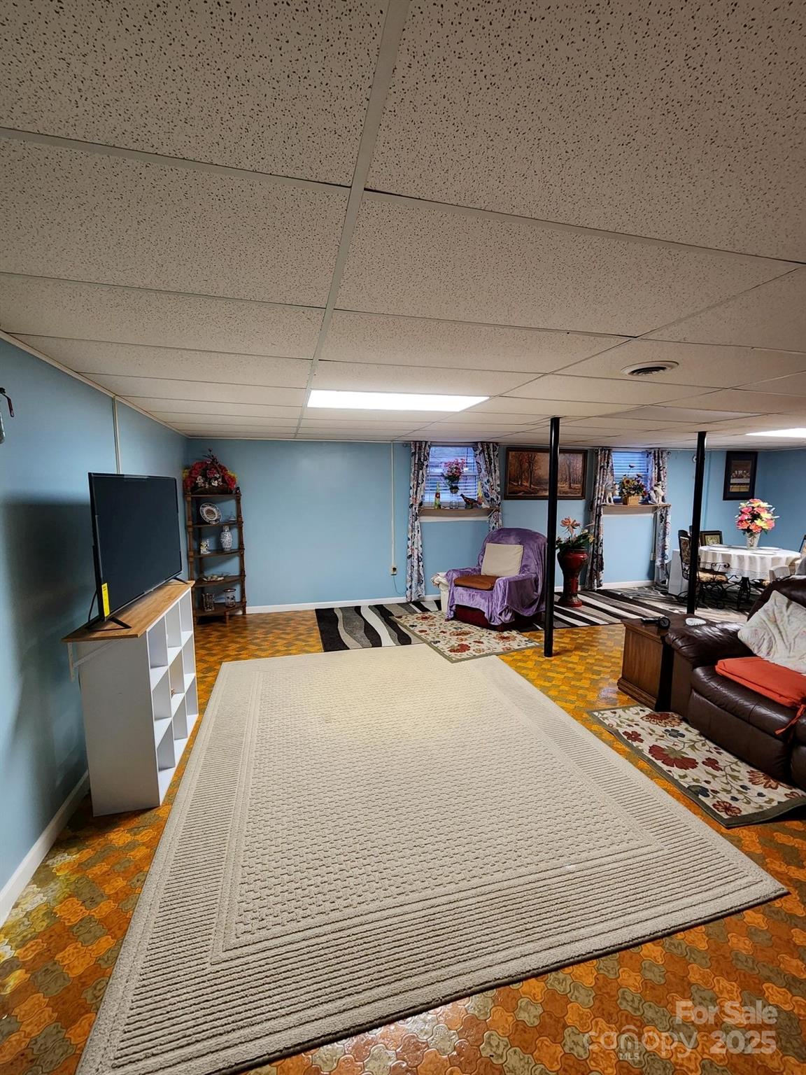 406 S Caldwell Avenue Newton NC 28658