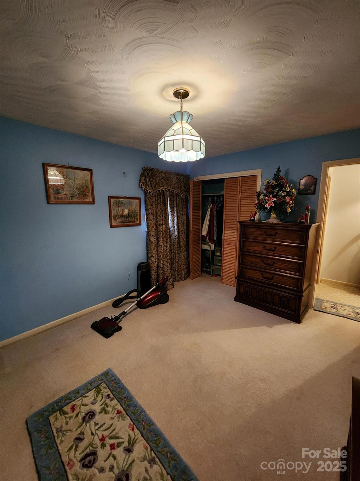 406 S Caldwell Avenue Newton NC 28658