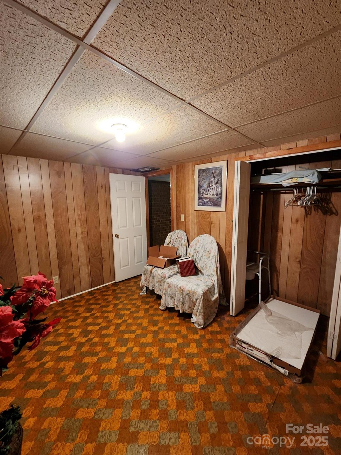 406 S Caldwell Avenue Newton NC 28658