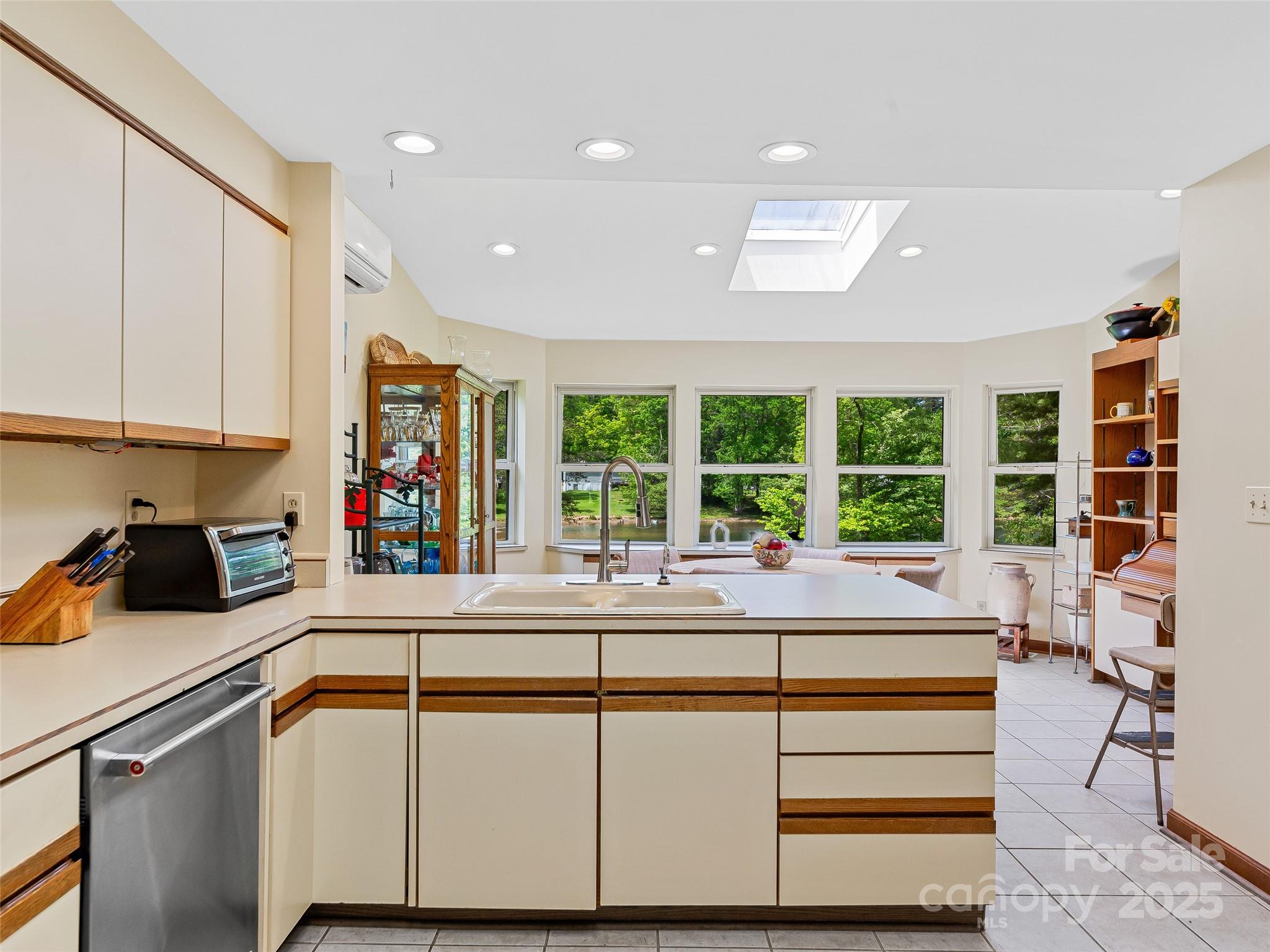 98 Ducker Road Arden NC 28704