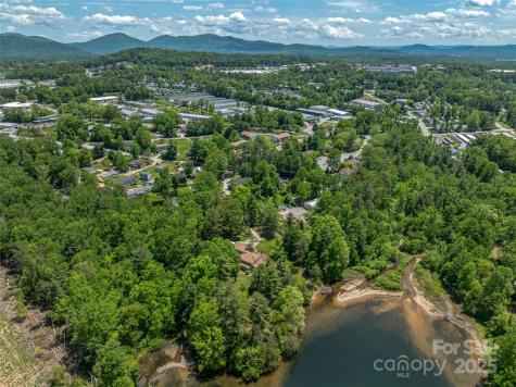 98 Ducker Road Arden NC 28704