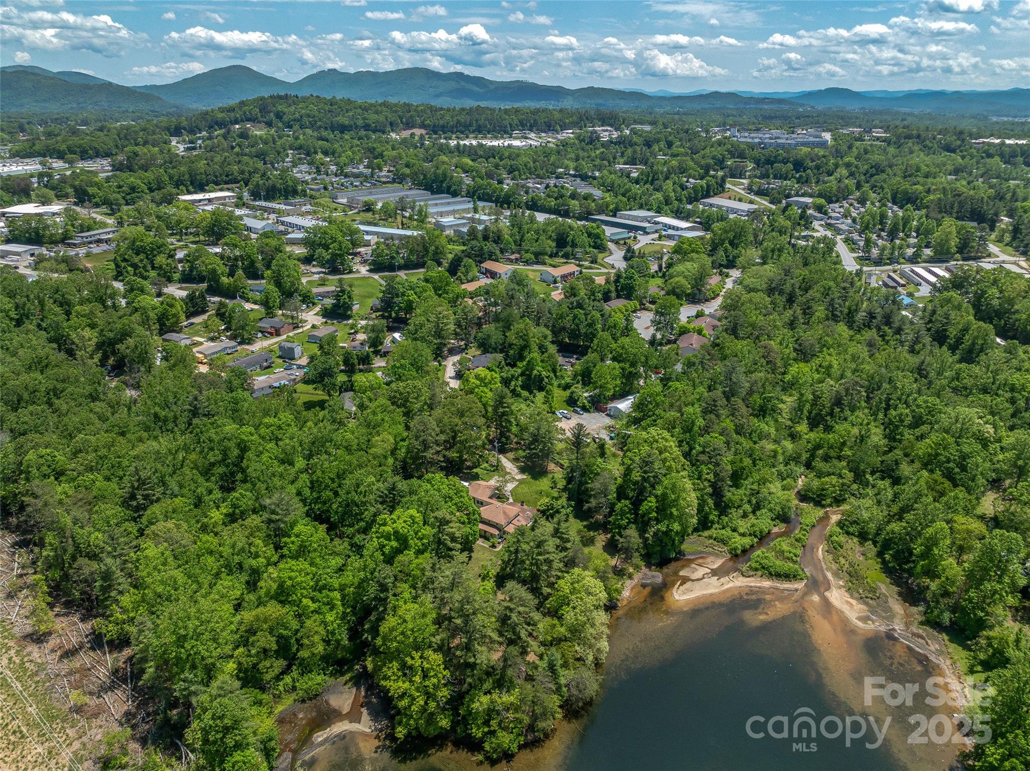 98 Ducker Road Arden NC 28704