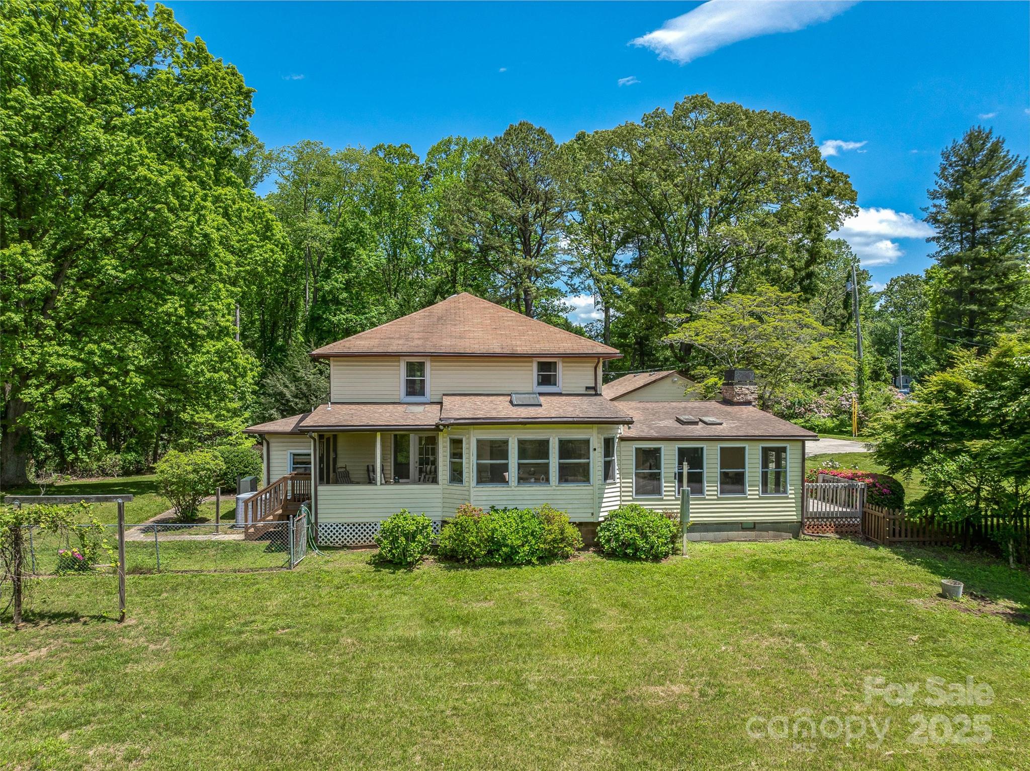 98 Ducker Road Arden NC 28704