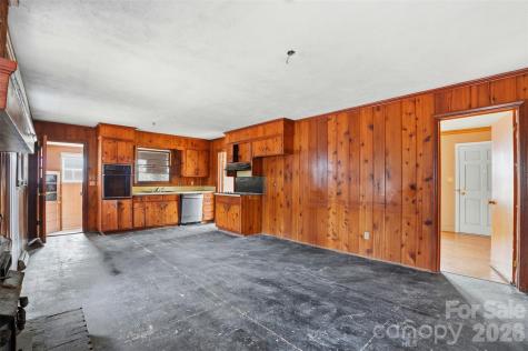 3029 Cresthill Drive Charlotte NC 28212