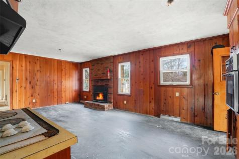 3029 Cresthill Drive Charlotte NC 28212
