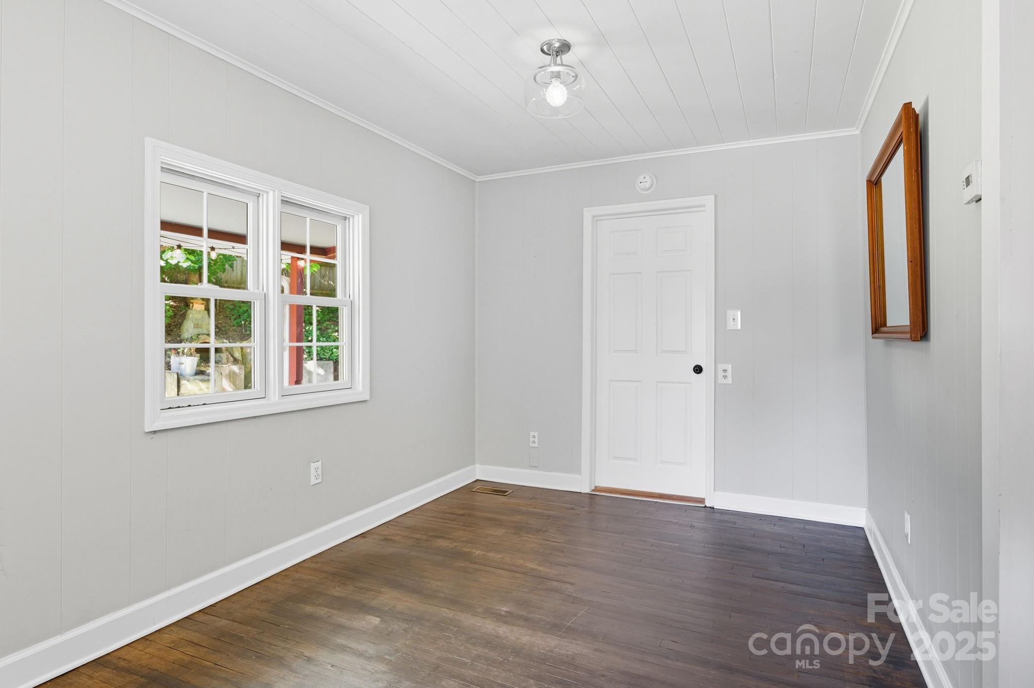 23 Shadowlawn Drive Asheville NC 28806