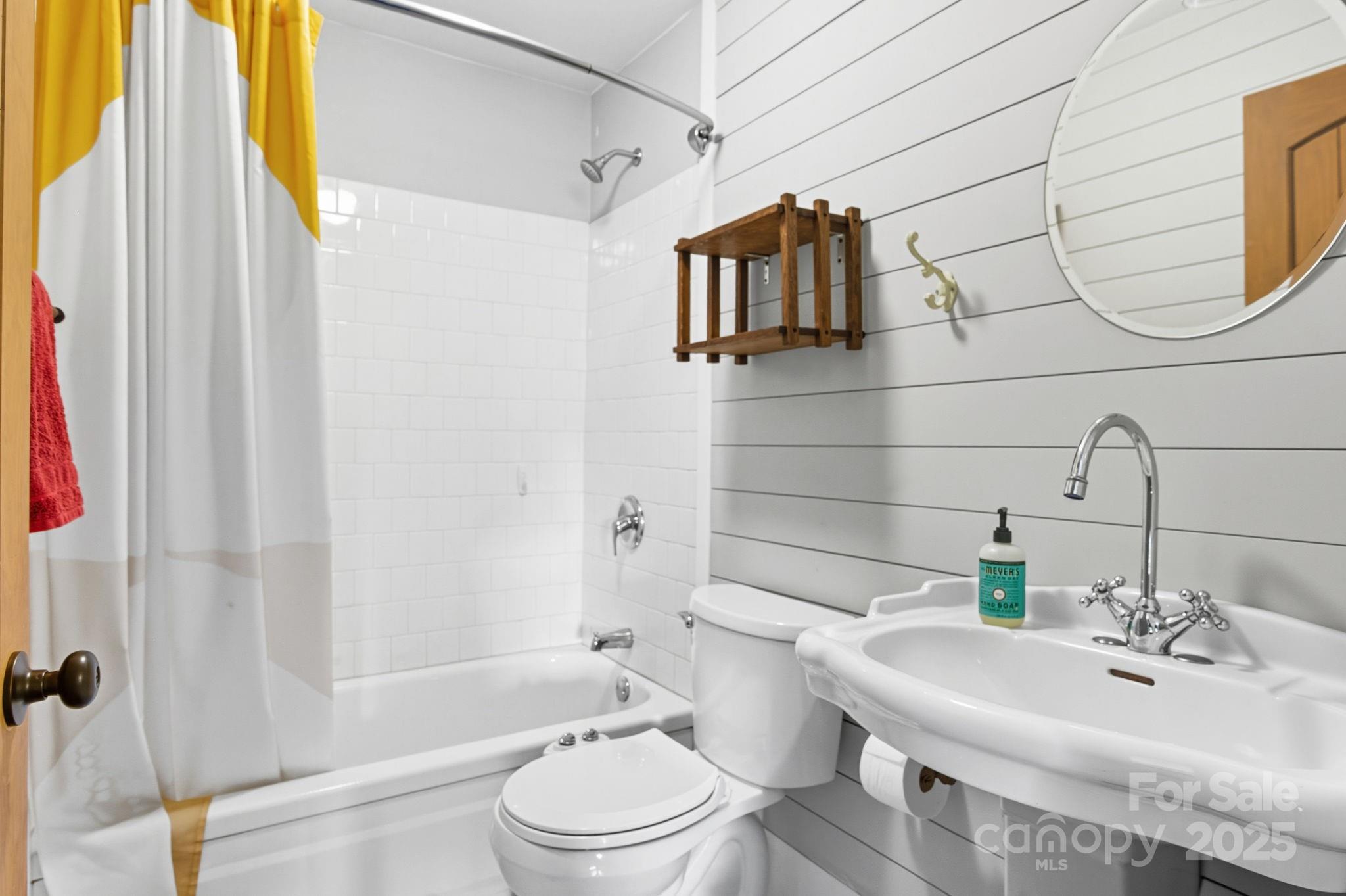 23 Shadowlawn Drive Asheville NC 28806