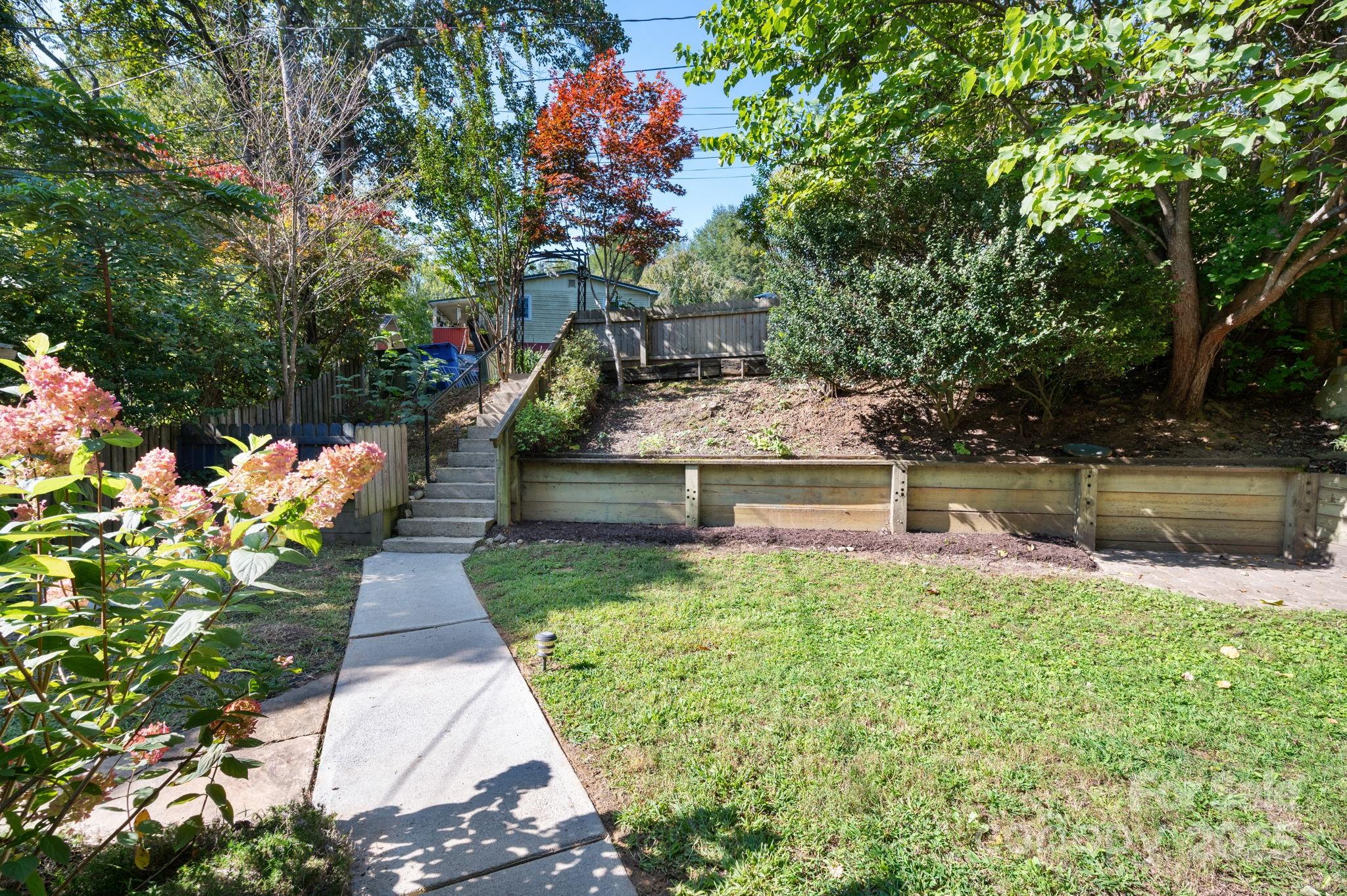 23 Shadowlawn Drive Asheville NC 28806