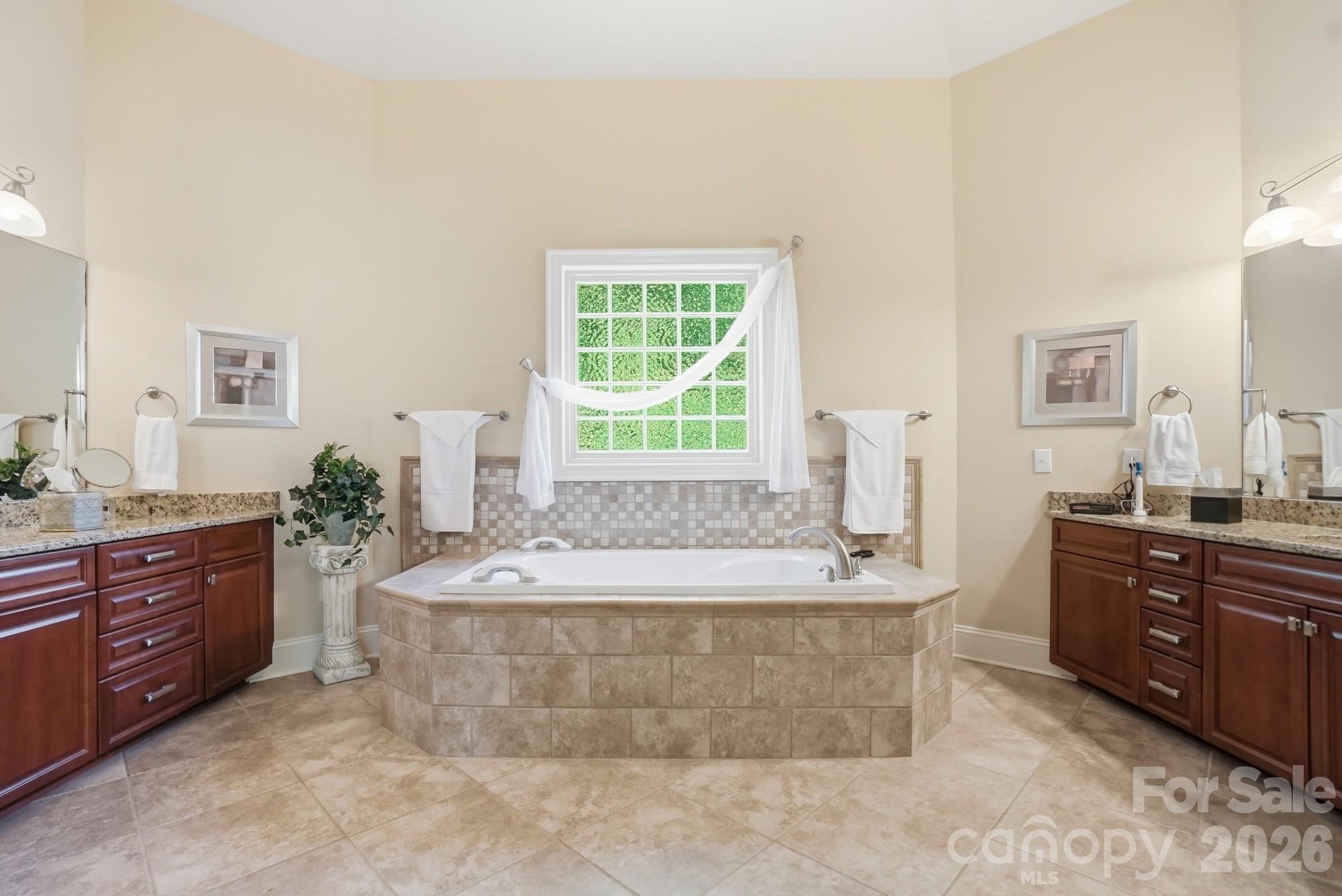 11855 Churchfield Lane Charlotte NC 28277