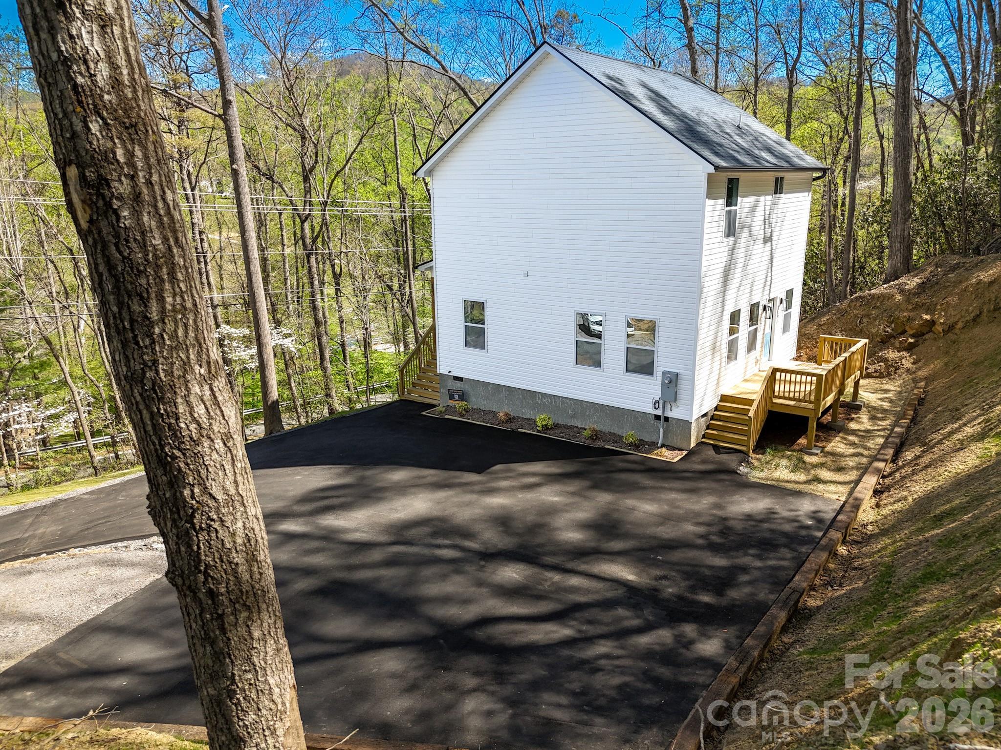 337 Garren Creek Road Fairview NC 28730