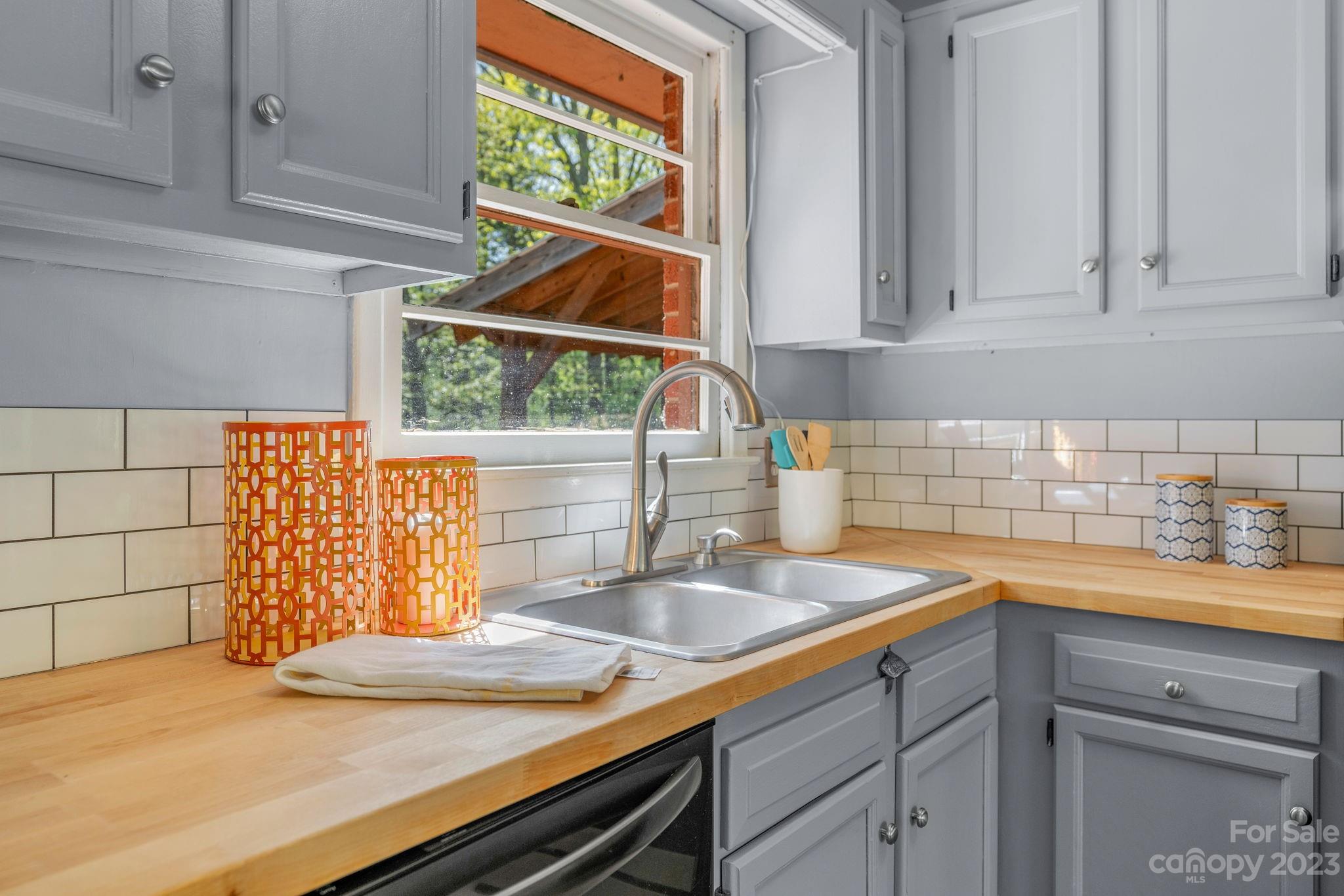 235 Richmond Hill Drive Asheville NC 28806