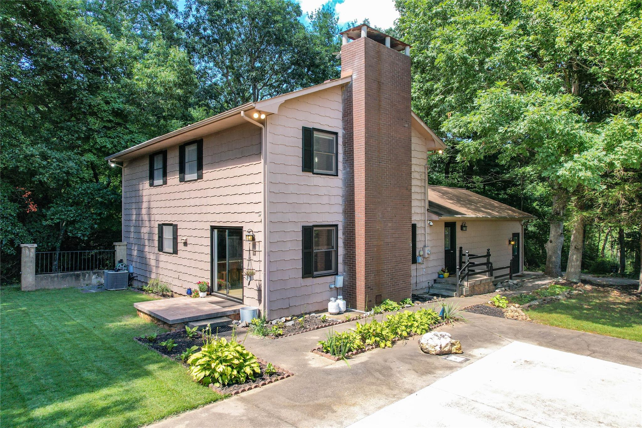 64 Merrill Place Fairview NC 28730