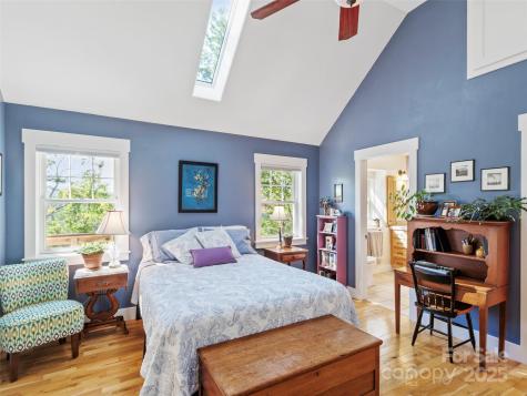 97 Gordon Lane Burnsville NC 28714