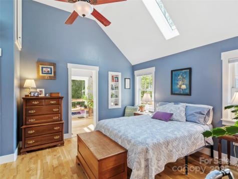 97 Gordon Lane Burnsville NC 28714