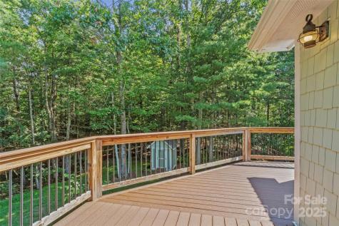 97 Gordon Lane Burnsville NC 28714