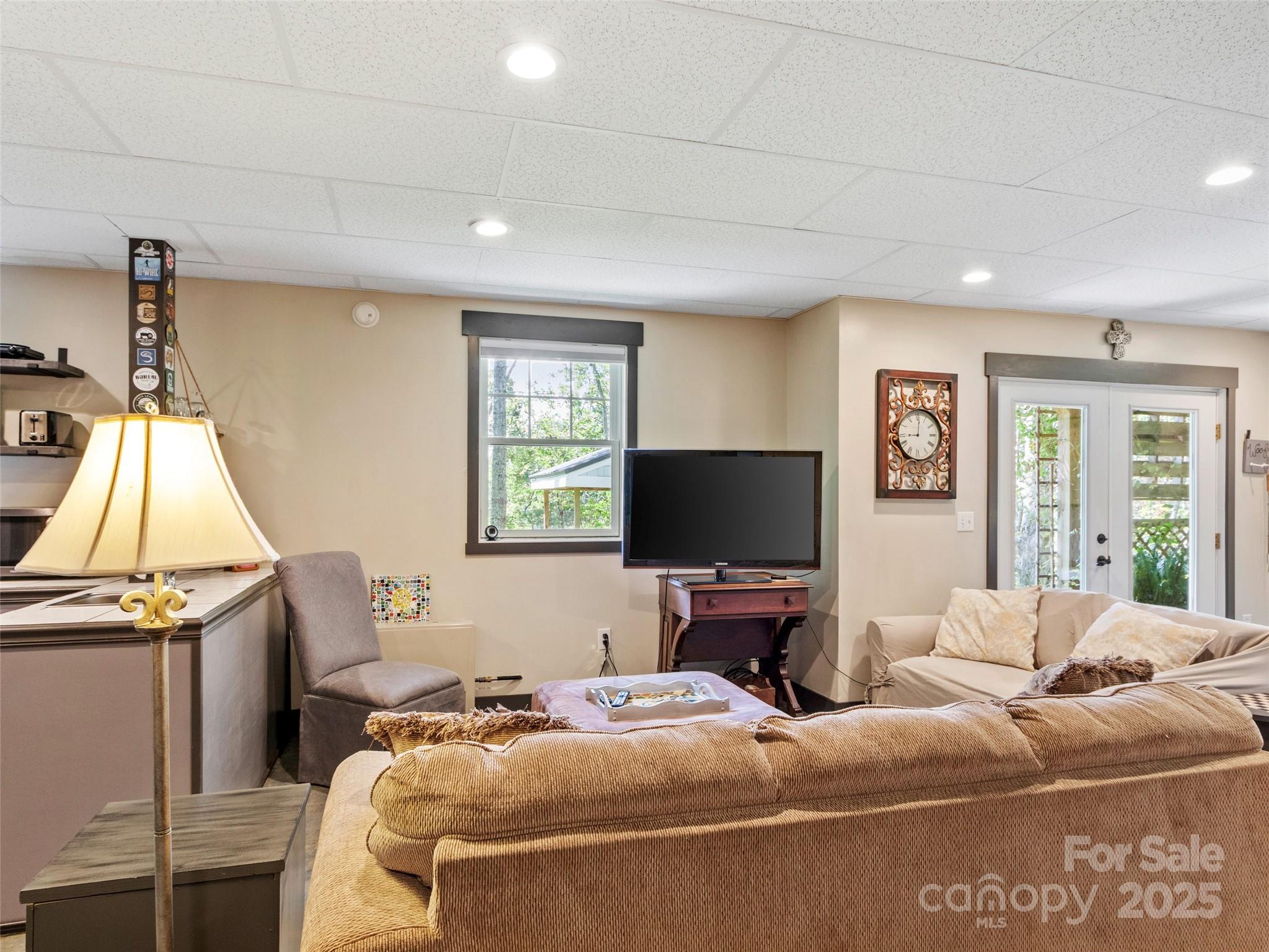 97 Gordon Lane Burnsville NC 28714