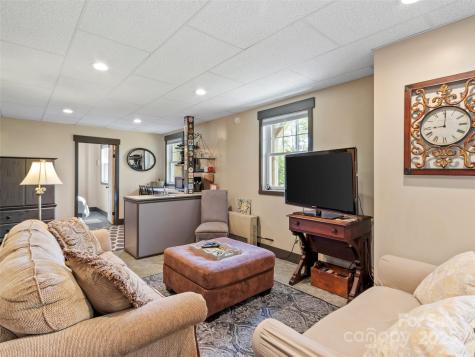 97 Gordon Lane Burnsville NC 28714