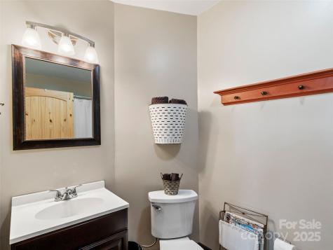 97 Gordon Lane Burnsville NC 28714