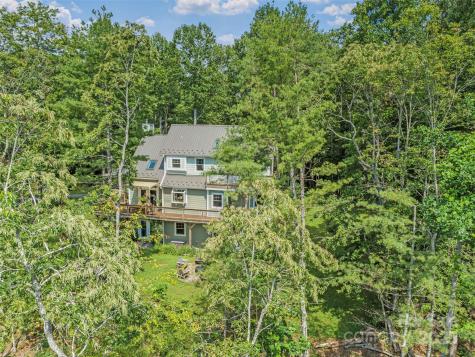 97 Gordon Lane Burnsville NC 28714