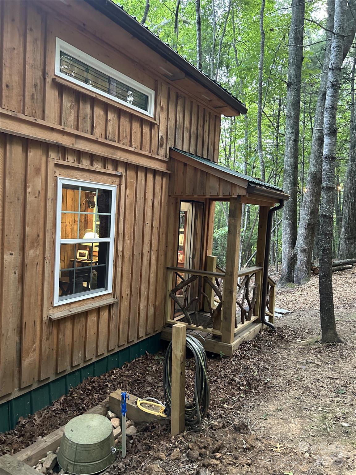 97 Gordon Lane Burnsville NC 28714