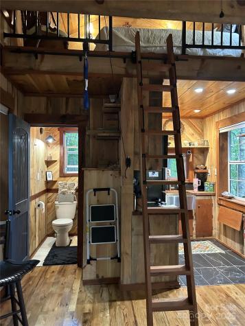 97 Gordon Lane Burnsville NC 28714