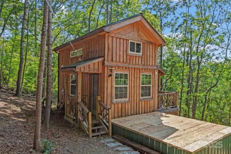 97 Gordon Lane Burnsville NC 28714