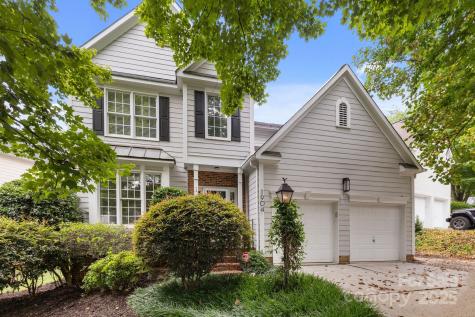1904 Dearmon Drive Charlotte NC 28205