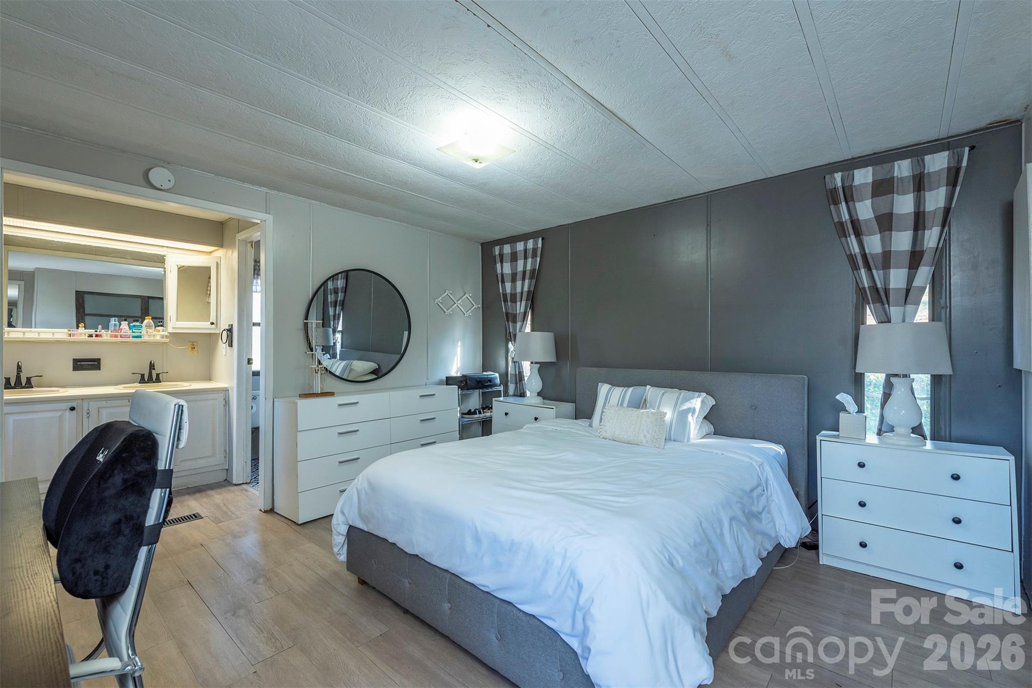 29 Moore Street Asheville NC 28804