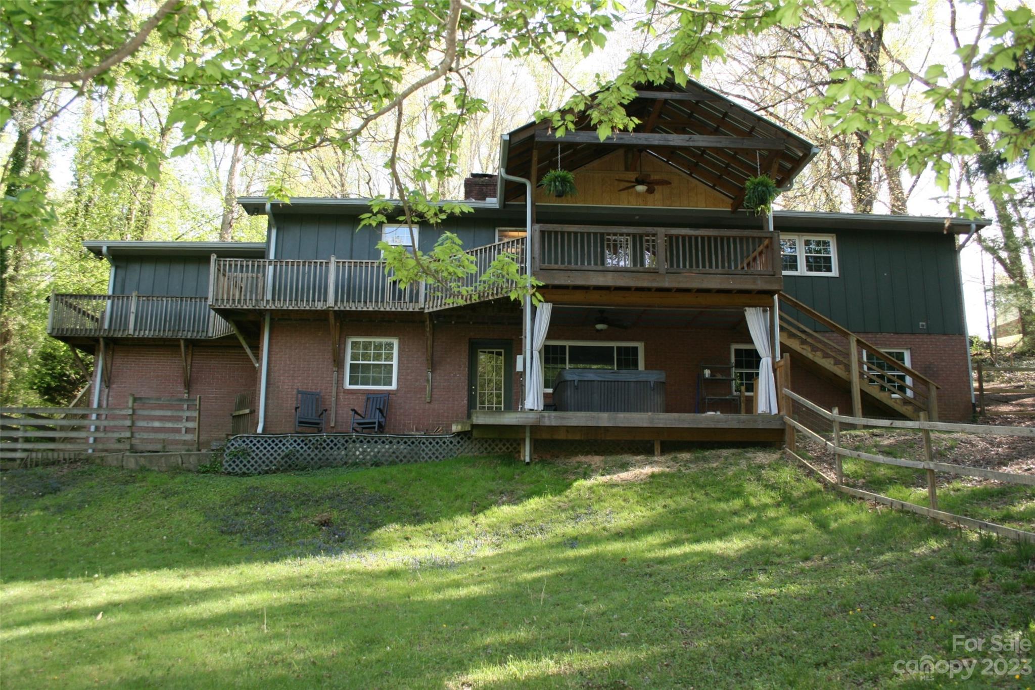 4 Mayfair Drive Candler NC 28715