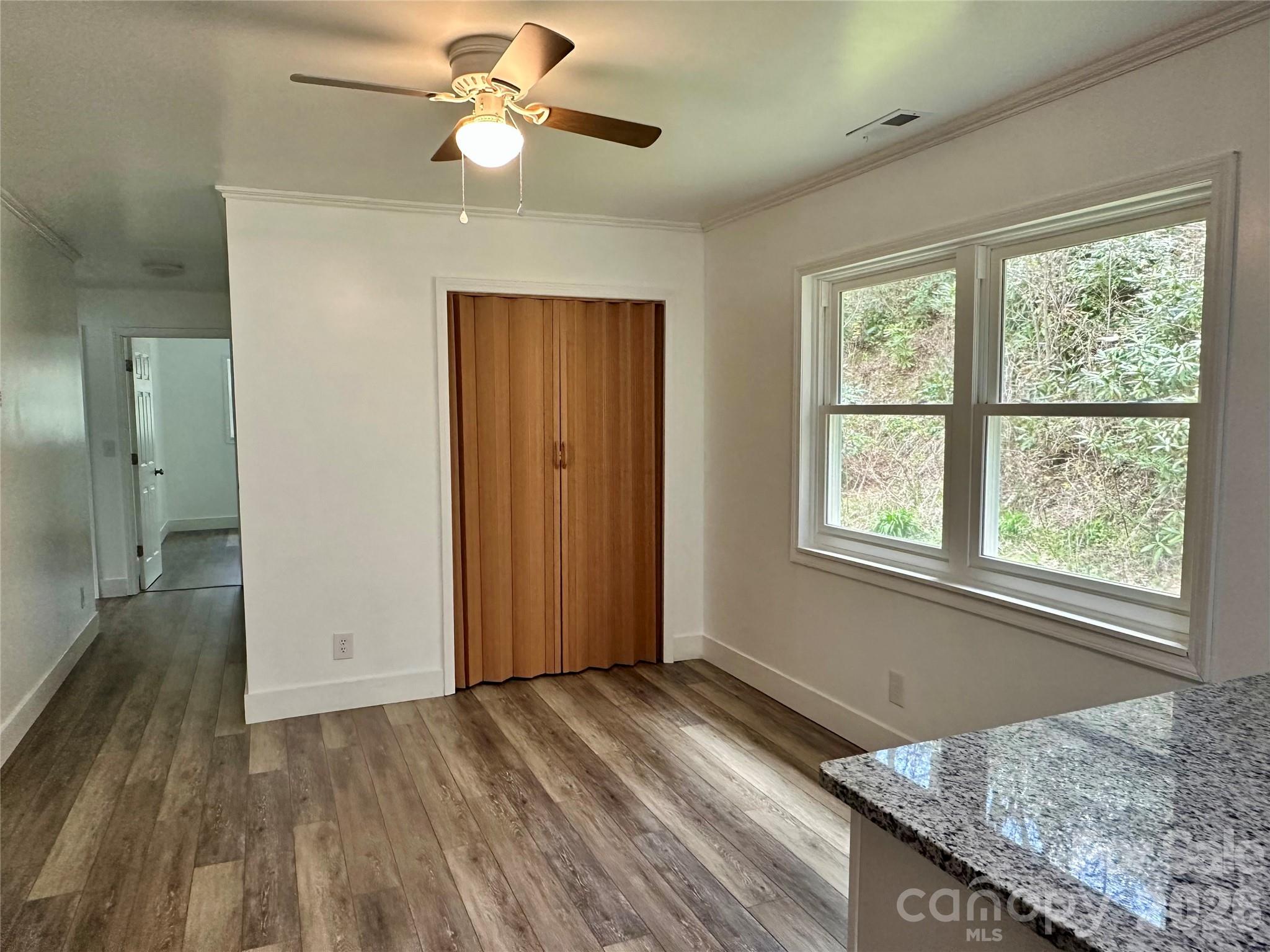 8855 Bugger Hollow Road Newland NC 28657