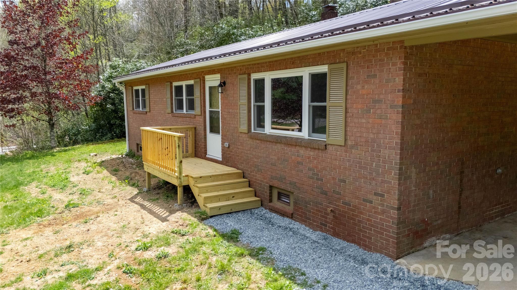 8855 Bugger Hollow Road Newland NC 28657