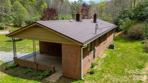 8855 Bugger Hollow Road Newland NC 28657