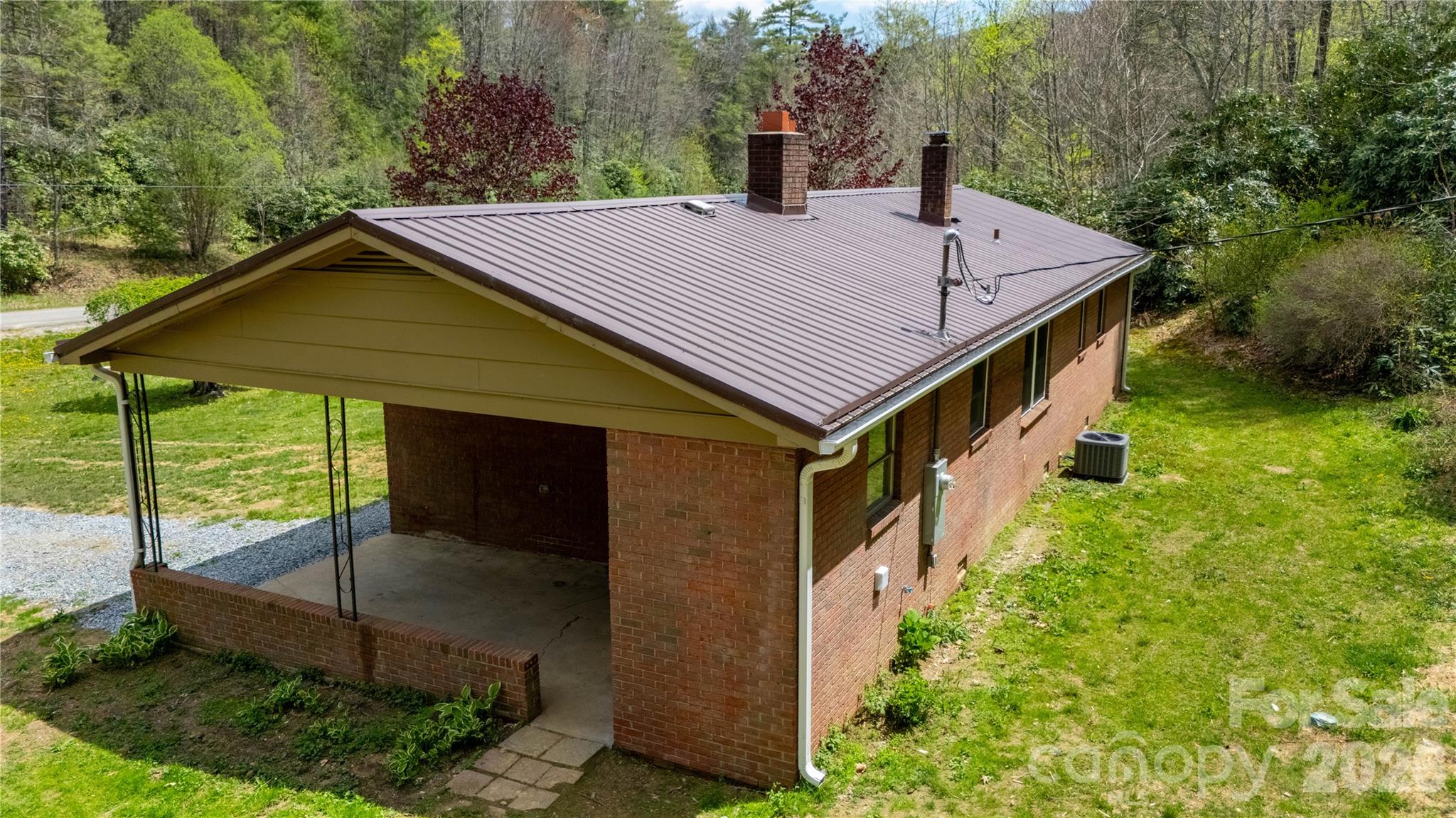 8855 Bugger Hollow Road Newland NC 28657