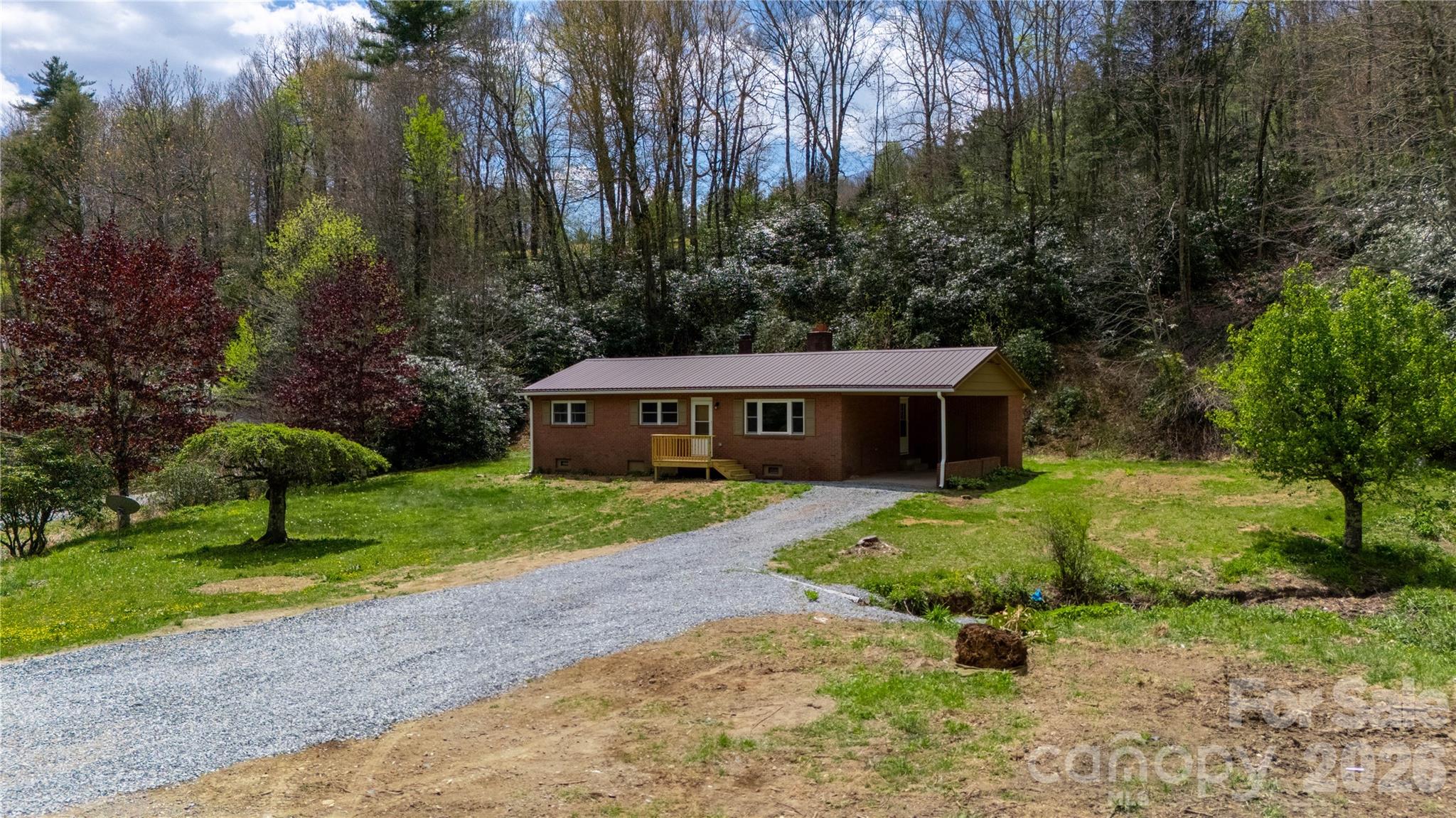 8855 Bugger Hollow Road Newland NC 28657