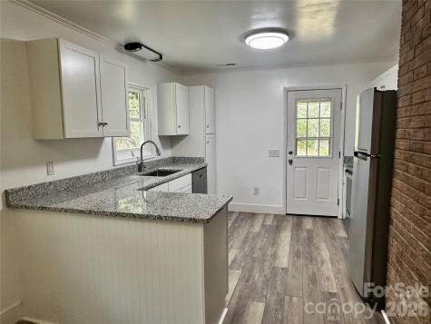 8855 Bugger Hollow Road Newland NC 28657