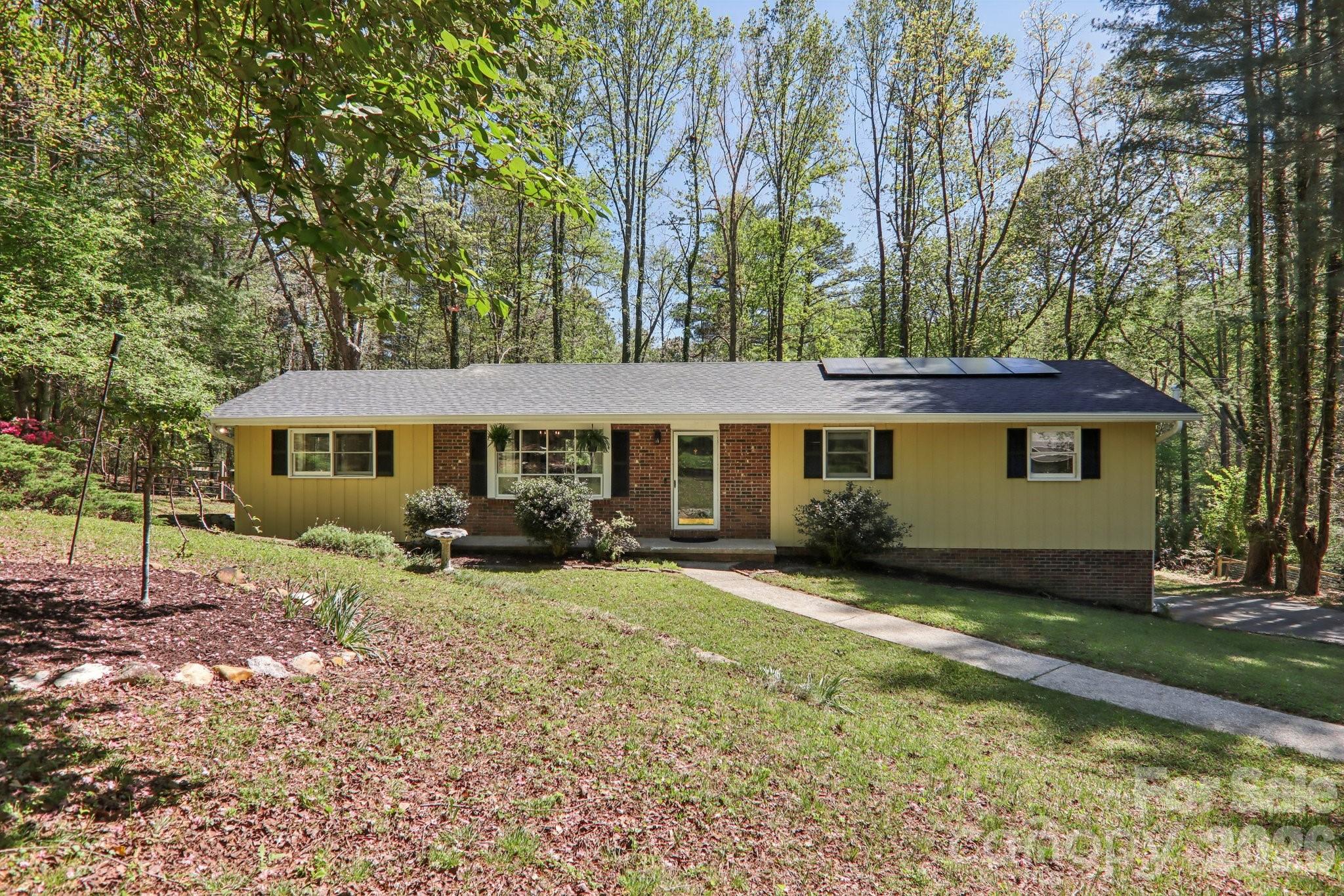 45 Crosswick Lane Hendersonville NC 28739