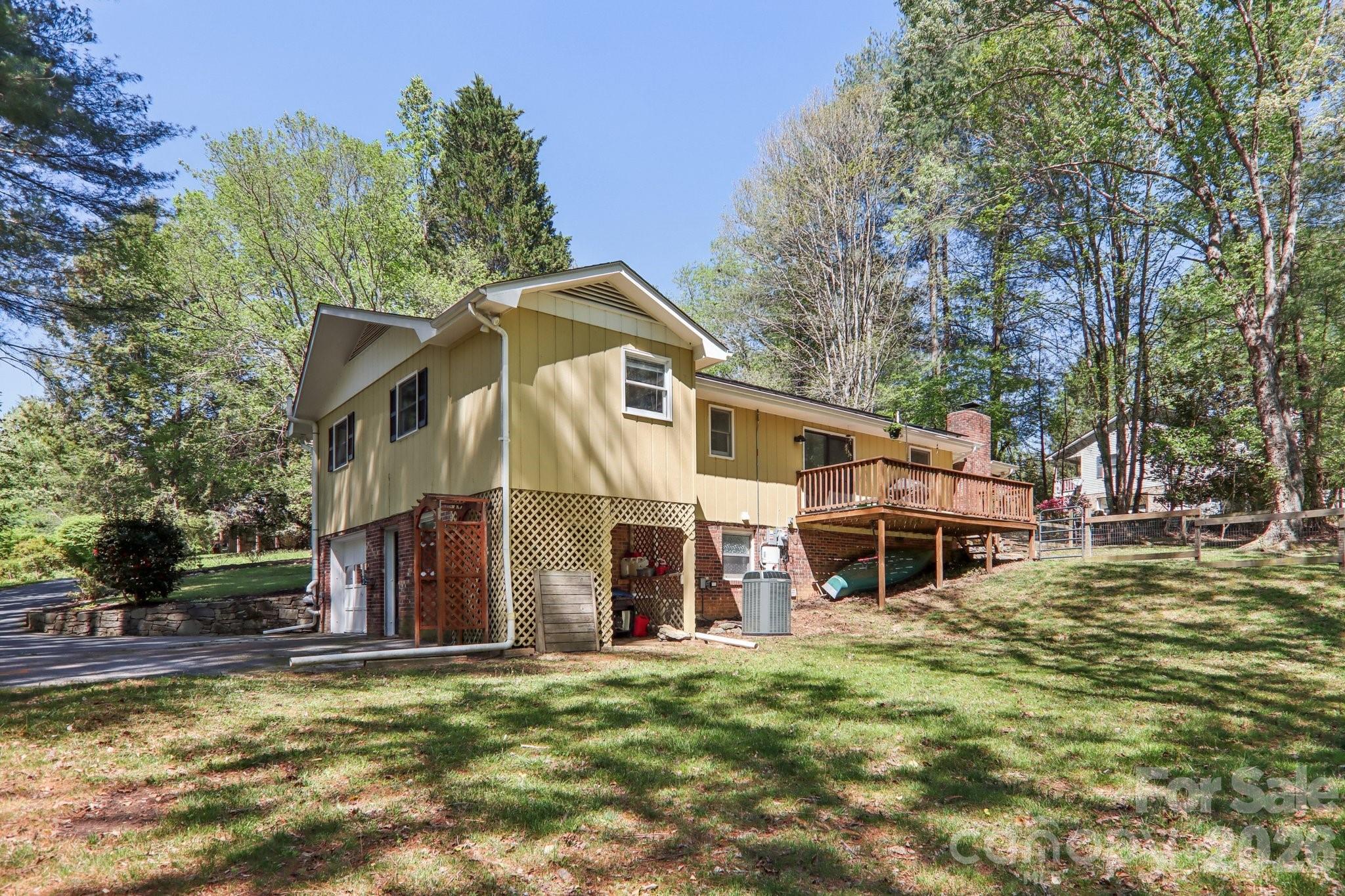 45 Crosswick Lane Hendersonville NC 28739