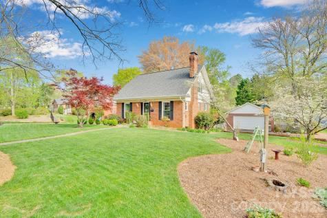 1745 Wensley Drive Charlotte NC 28210