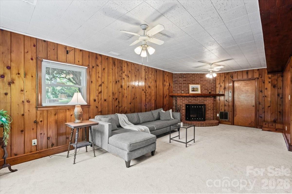1745 Wensley Drive Charlotte NC 28210